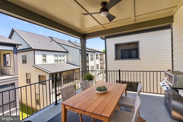 6127 OLIVET DR, Alexandria, VA 22315
