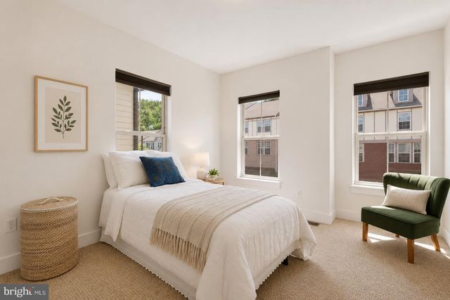 6127 OLIVET DR, Alexandria, VA 22315
