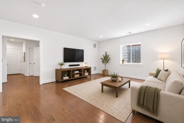 6127 OLIVET DR, Alexandria, VA 22315