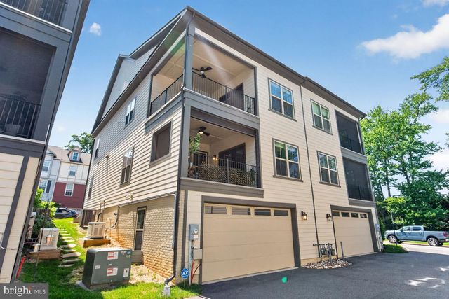 6127 OLIVET DR, Alexandria, VA 22315