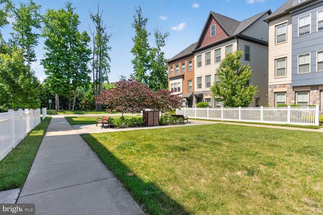 6127 OLIVET DR, Alexandria, VA 22315