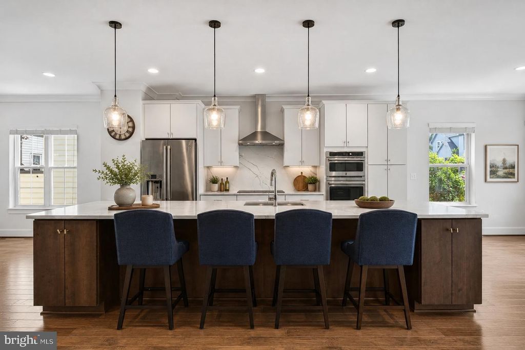 6127 OLIVET DR, Alexandria, VA 22315