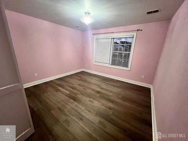 31 Parkerson Rd, Edison, NJ 08817