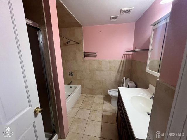 31 Parkerson Rd, Edison, NJ 08817