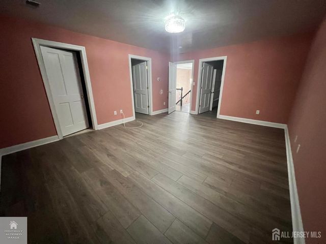 31 Parkerson Rd, Edison, NJ 08817