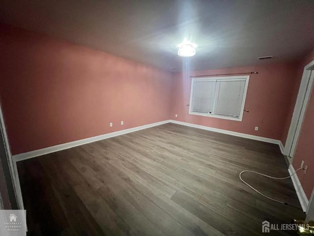 31 Parkerson Rd, Edison, NJ 08817