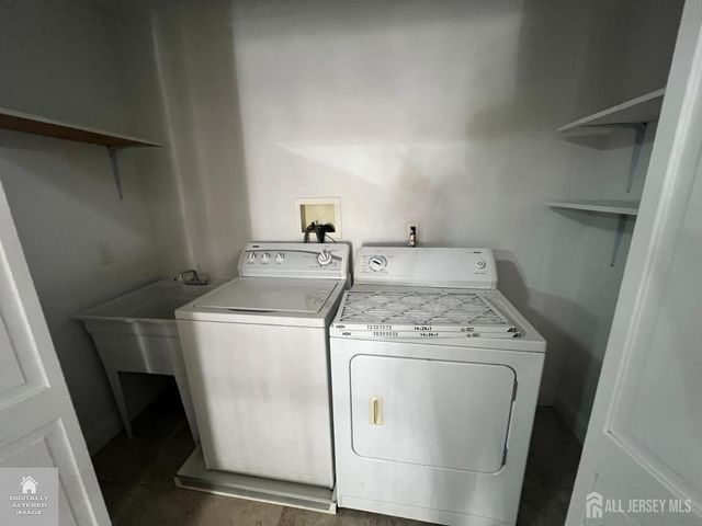 31 Parkerson Rd, Edison, NJ 08817