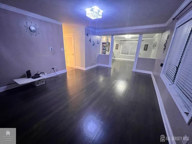 31 Parkerson Rd, Edison, NJ 08817