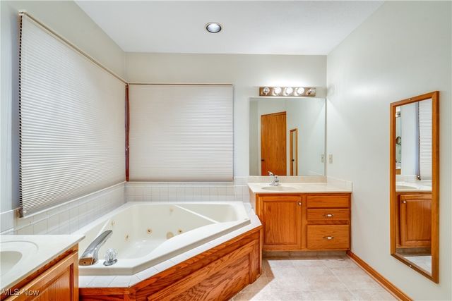 8555 Esquire Street NW, Massillon, OH 44646