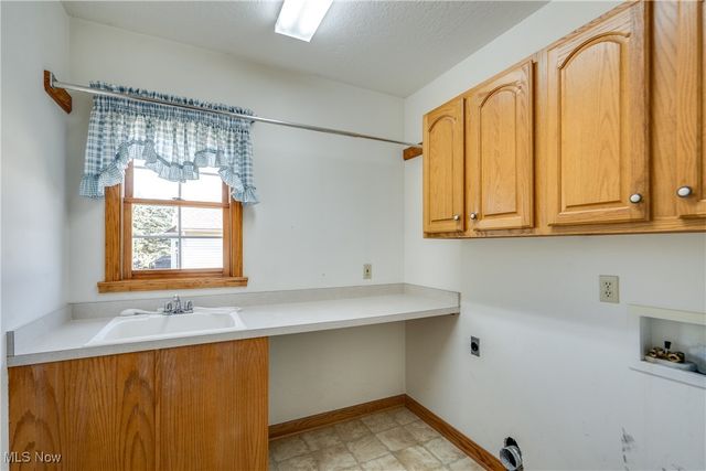 8555 Esquire Street NW, Massillon, OH 44646