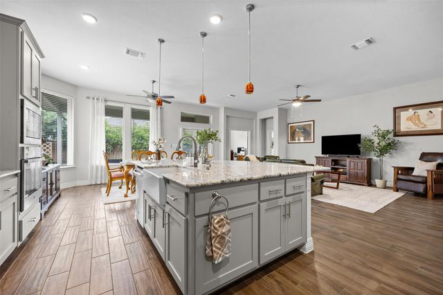 137 Falabella TRL, Georgetown, TX 78626