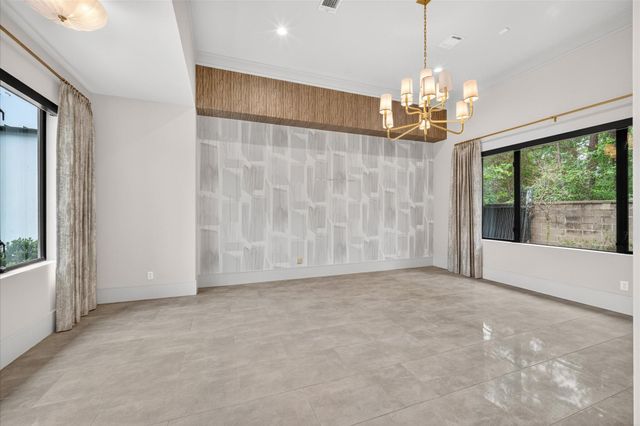 14 Kingscote Way, The Woodlands, TX 77382