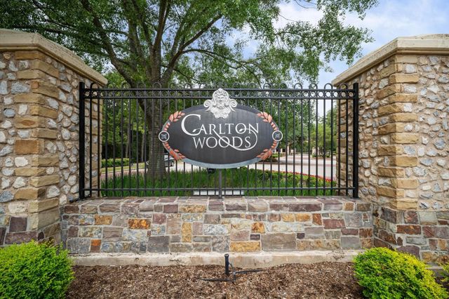 14 Kingscote Way, The Woodlands, TX 77382