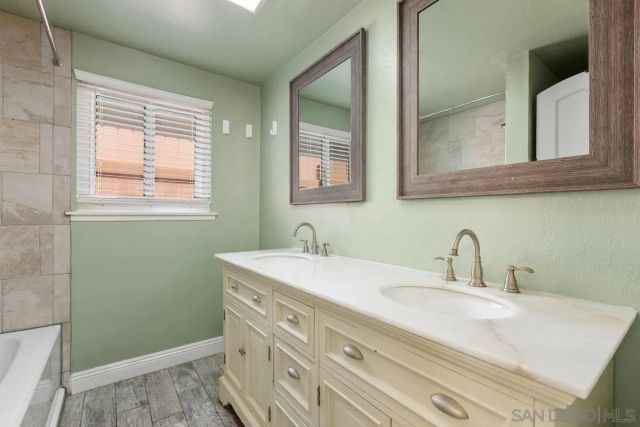 1933 Golden Circle, Escondido, CA 92026