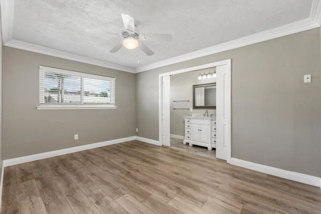1933 Golden Circle, Escondido, CA 92026