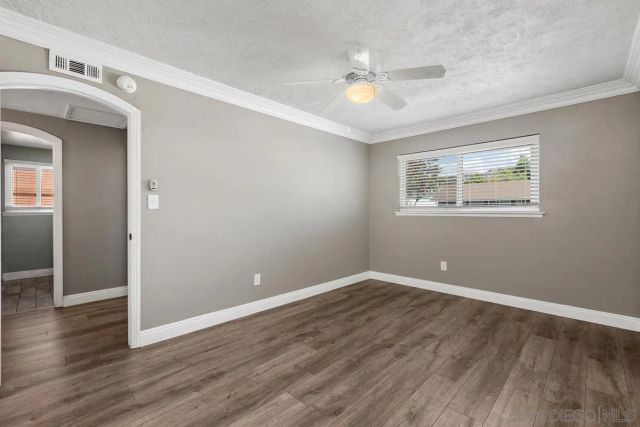 1933 Golden Circle, Escondido, CA 92026