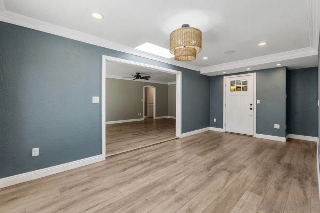 1933 Golden Circle, Escondido, CA 92026