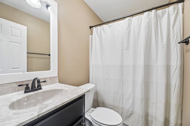 1259 N Corinth Rd, Portland, TN 37148