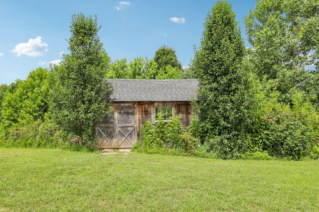 1259 N Corinth Rd, Portland, TN 37148