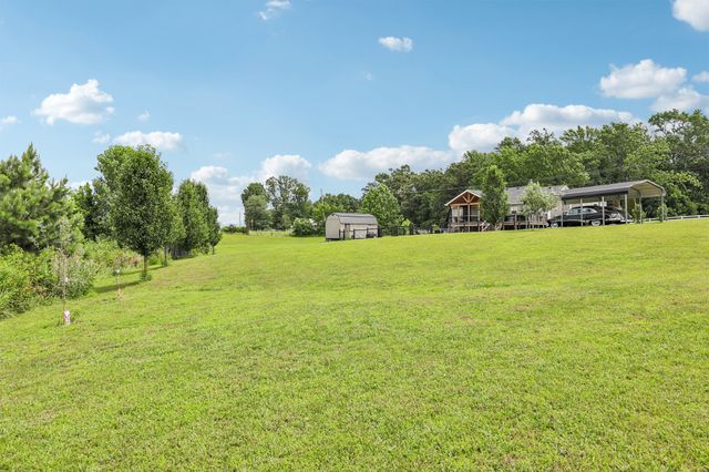 1259 N Corinth Rd, Portland, TN 37148