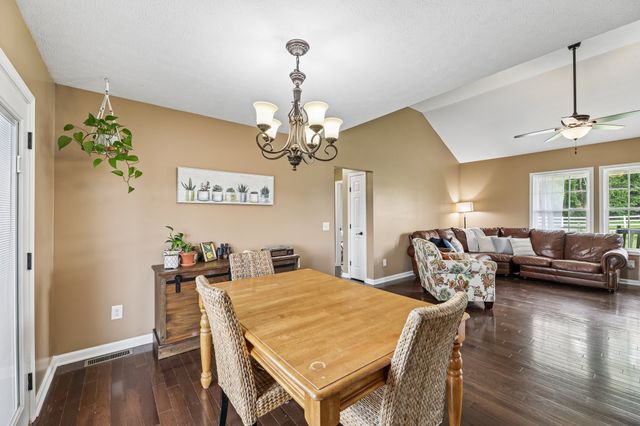 1259 N Corinth Rd, Portland, TN 37148
