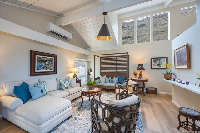 6046 Haleola Street, Honolulu, HI 96821