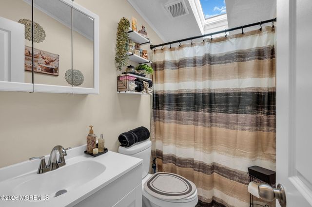 1991 Route 37 W 112, Toms River, NJ 08757