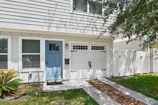 843 3RD Avenue S, Jacksonville Beach, FL 32250