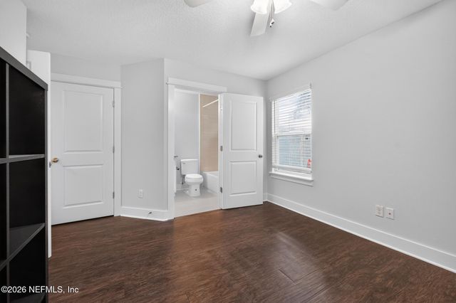 843 3RD Avenue S, Jacksonville Beach, FL 32250