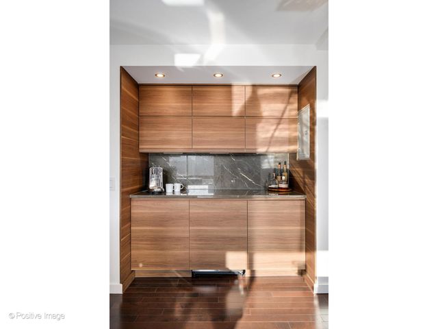 1555 N Dearborn Street 14AB, Chicago, IL 60610