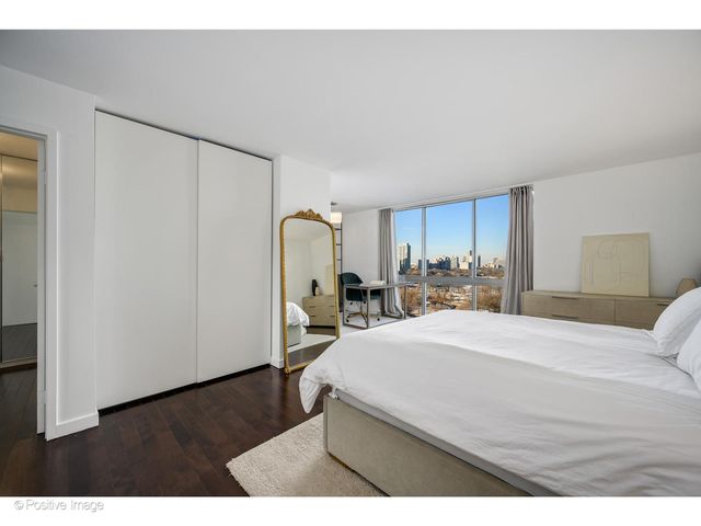 1555 N Dearborn Street 14AB, Chicago, IL 60610