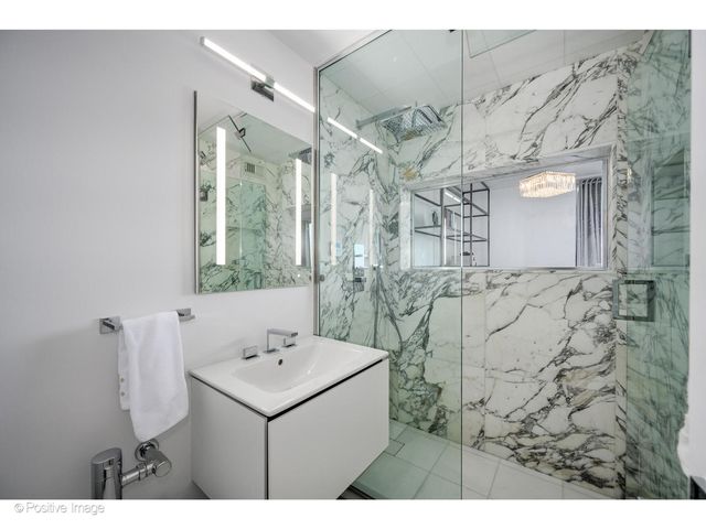 1555 N Dearborn Street 14AB, Chicago, IL 60610