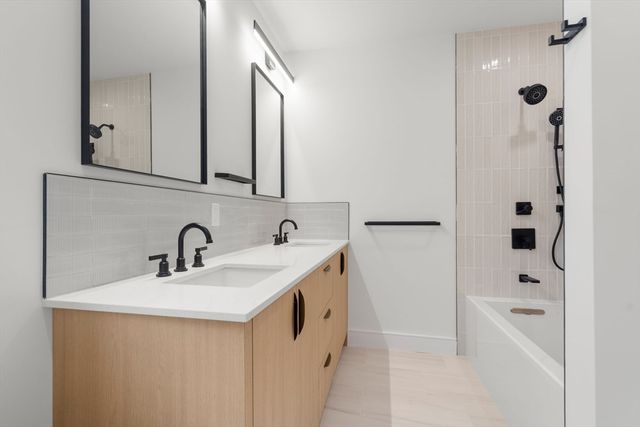 58 Kent U302, Brookline, MA 02445