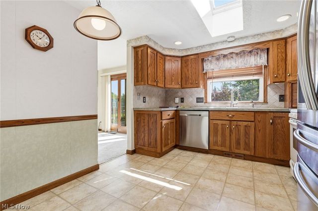 5489 Young Road, Stow, OH 44224