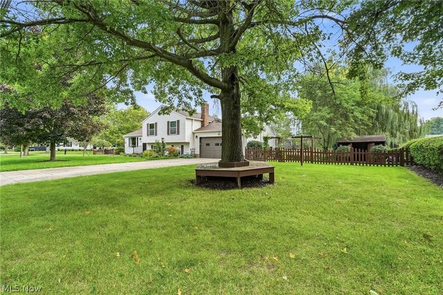 5489 Young Road, Stow, OH 44224