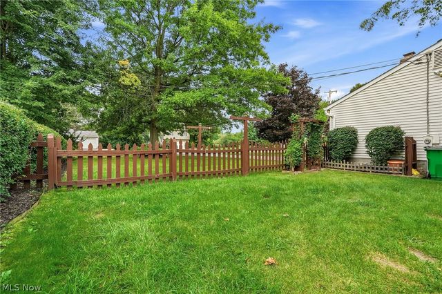 5489 Young Road, Stow, OH 44224