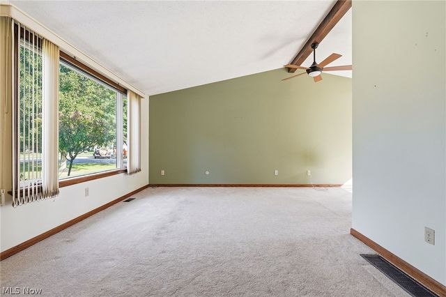 5489 Young Road, Stow, OH 44224