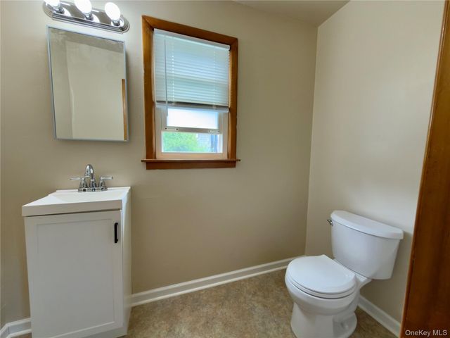 18 Terwilliger Road, Hyde Park, NY 12538