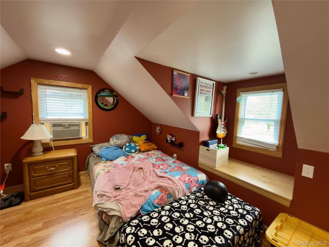 18 Terwilliger Road, Hyde Park, NY 12538