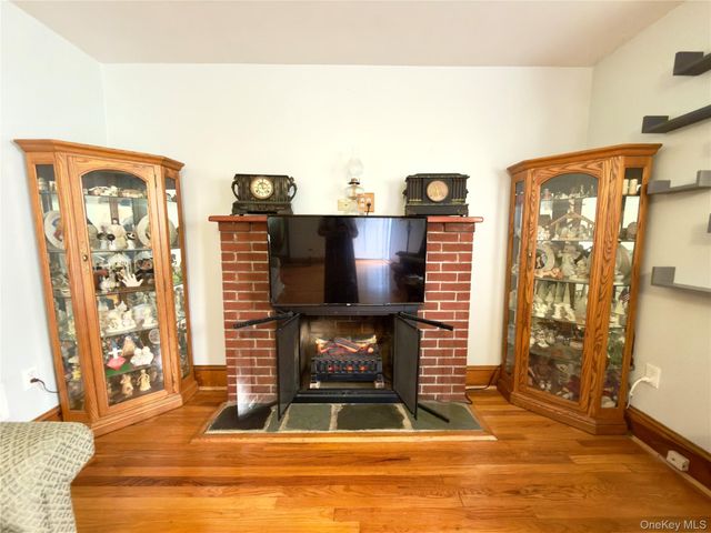 18 Terwilliger Road, Hyde Park, NY 12538