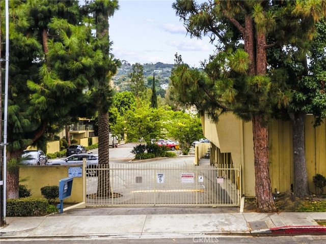 11138 Aqua Vista Street 52, Studio City, CA 91602