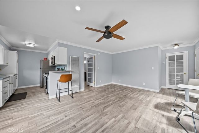 11138 Aqua Vista Street 52, Studio City, CA 91602