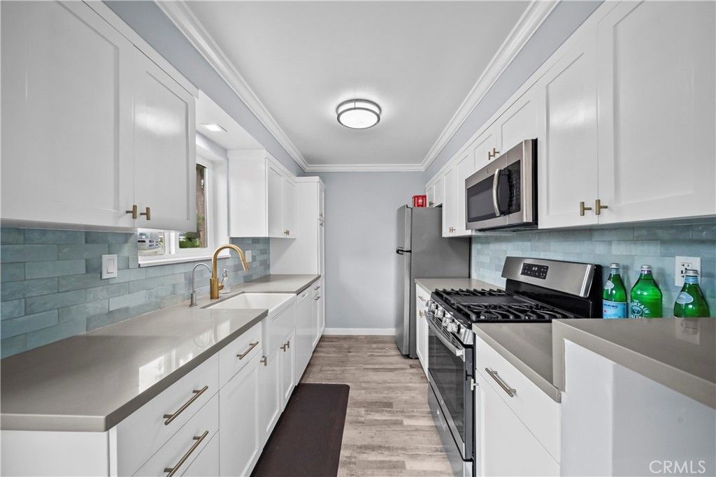 11138 Aqua Vista Street 52, Studio City, CA 91602