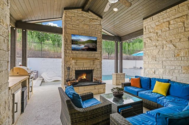 501 Anfield CIR, Austin, TX 78738