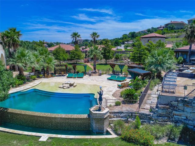 501 Anfield CIR, Austin, TX 78738