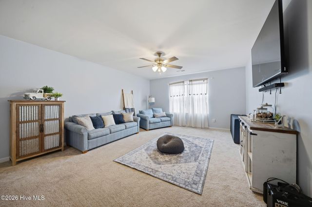 78 E Scotchtown Street NW, Supply, NC 28462