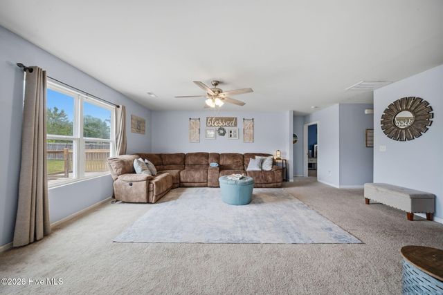 78 E Scotchtown Street NW, Supply, NC 28462