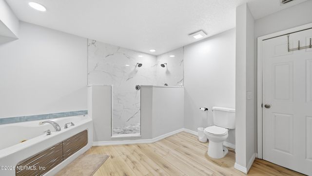 3580 BROCKWAY Road, Jacksonville, FL 32250