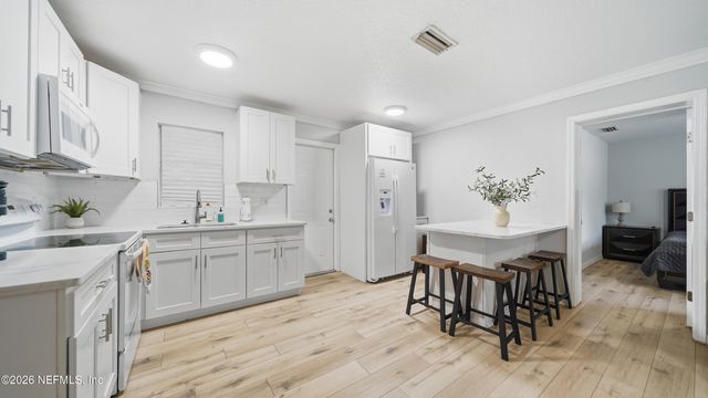 3580 BROCKWAY Road, Jacksonville, FL 32250