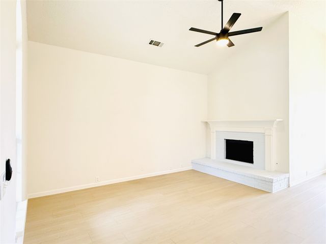 1217 WOODTHORPE Drive, Mesquite, TX 75181